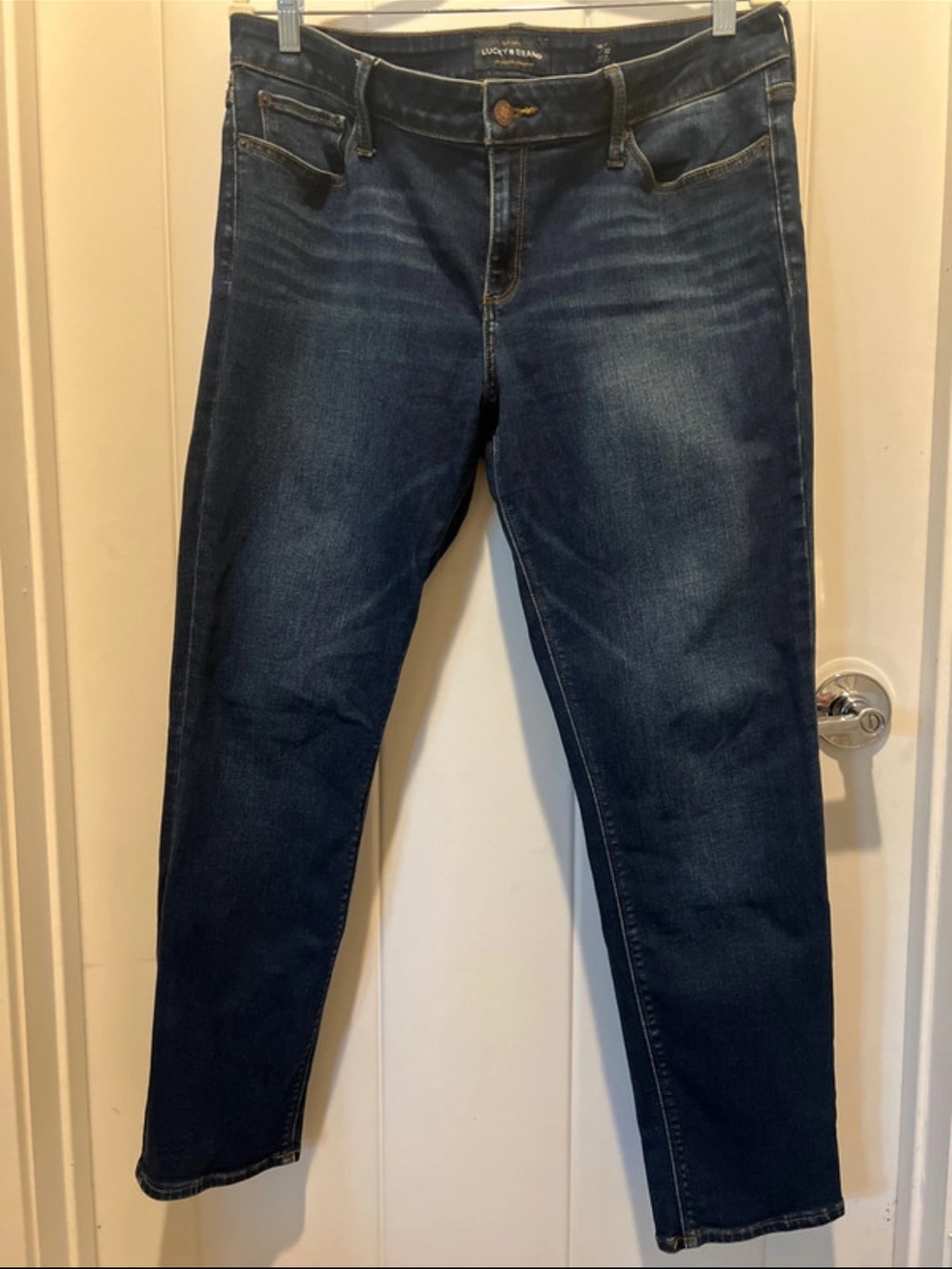 Lucky Brand Indigo Skinny Jeans with Light Whiskering size 14/32